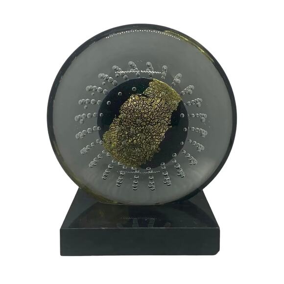 1998 Robert Eickholt Disc-Shaped Gold Purple Art Glass Sculpture on Black Marble - Picture 1 of 12